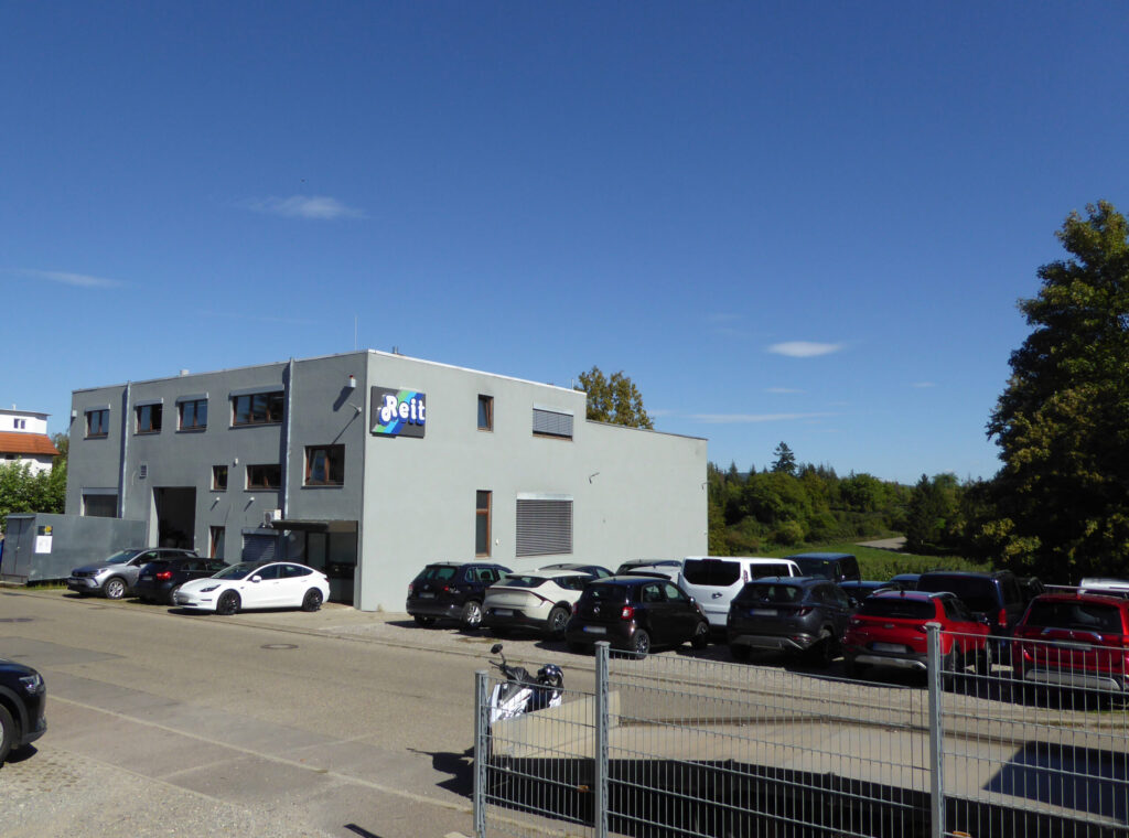 Lack & Karosserie Reit GmbH | Tesla Approved Body Shop